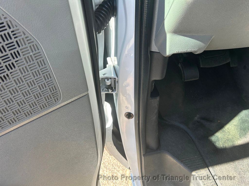 2015 Ford E350HD KUV JUST 28k MILES! LADDER RACKS! HITCH +SUPER NICE TRUCK! POWER EQUIPMENT! - 22910574 - 78