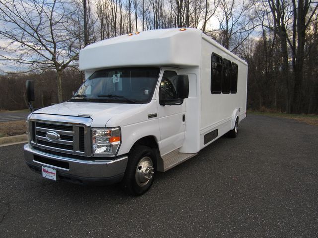 2015 Ford E450 Goshen Impulse Bus 21 Passenger + Rear Luggage - 22247244 - 0
