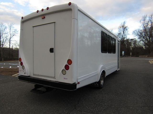 2015 Ford E450 Goshen Impulse Bus 21 Passenger + Rear Luggage - 22247244 - 10