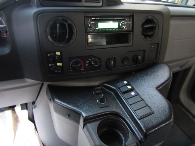 2015 Ford E450 Goshen Impulse Bus 21 Passenger + Rear Luggage - 22247244 - 25