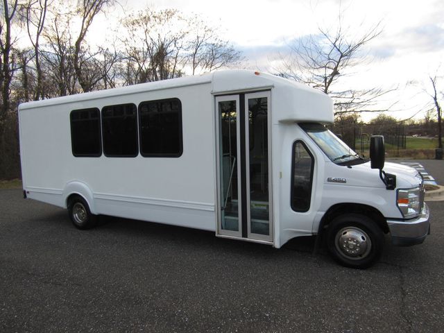 2015 Ford E450 Goshen Impulse Bus 21 Passenger + Rear Luggage - 22247244 - 5