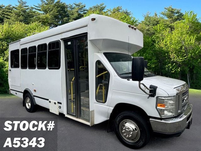 2015 Ford E450 Non-CDL Wheelchair Shuttle Bus For Sale For Adults Churches Seniors & Handicapped Transport - 22582644 - 0