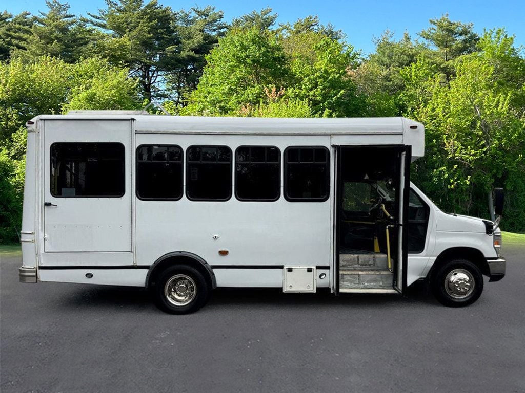 2015 Ford E450 Non-CDL Wheelchair Shuttle Bus For Sale For Adults Churches Seniors & Handicapped Transport - 22582644 - 11