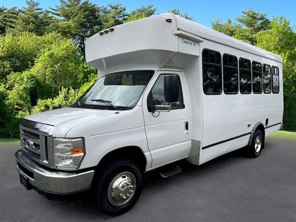 2015 Ford E450 Non-CDL Wheelchair Shuttle Bus For Sale For Adults Churches Seniors & Handicapped Transport - 22582644 - 2