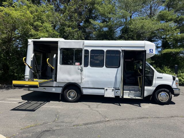 2015 Ford E450 Non-CDL Wheelchair Shuttle Bus For Sale For Adults Church Seniors & Handicapped Transportation - 23034691 - 4
