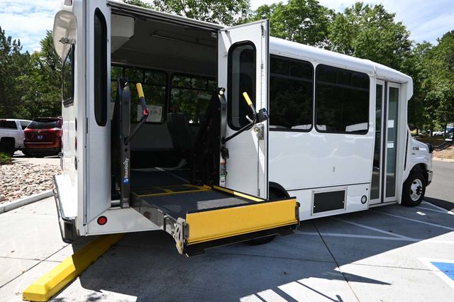 2015 Ford Econoline Commercial Cutaway E-350 SD Mobility Handicap Shuttle Bus - 23082128 - 17