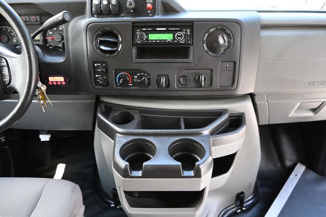 2015 Ford Econoline Commercial Cutaway E-350 SD Mobility Handicap Shuttle Bus - 23082128 - 22
