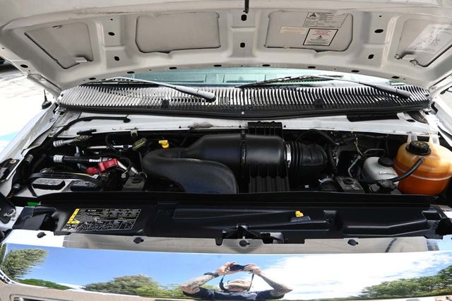 2015 Ford Econoline Commercial Cutaway E-350 SD Mobility Handicap Shuttle Bus - 23082128 - 32