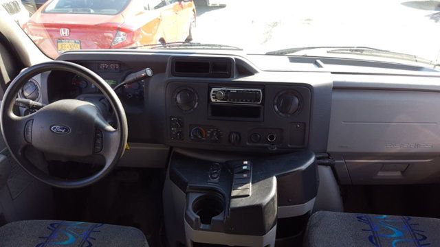 2015 Ford Econoline Commercial Cutaway E-350 Super Duty 176" DRW - 18699624 - 10