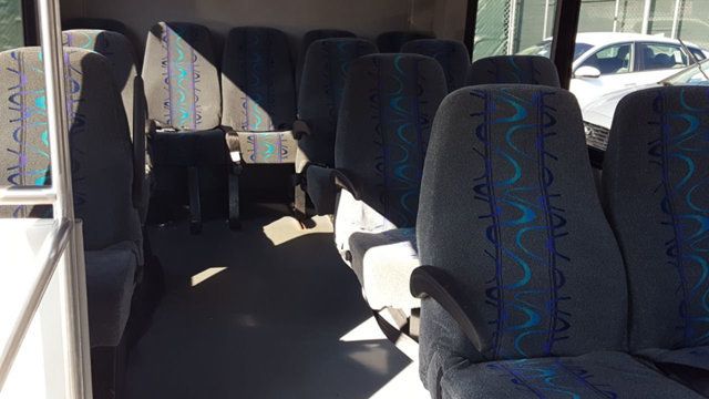 2015 Ford Econoline Commercial Cutaway E-350 Super Duty 176" DRW - 18699624 - 8