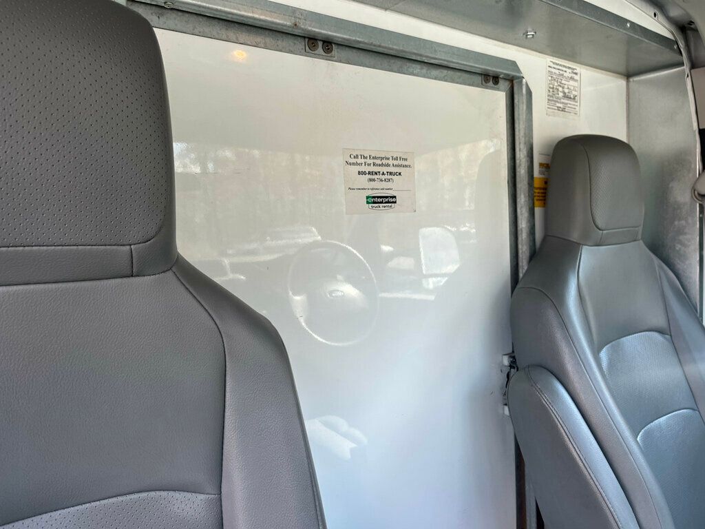 2015 Ford Econoline Commercial Cutaway E350 Unicel Fiberglass Cube Box Van  - 22939331 - 21