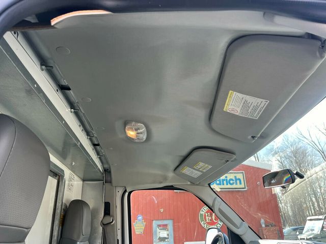 2015 Ford Econoline Commercial Cutaway E350 Unicel Fiberglass Cube Box Van  - 22939331 - 22