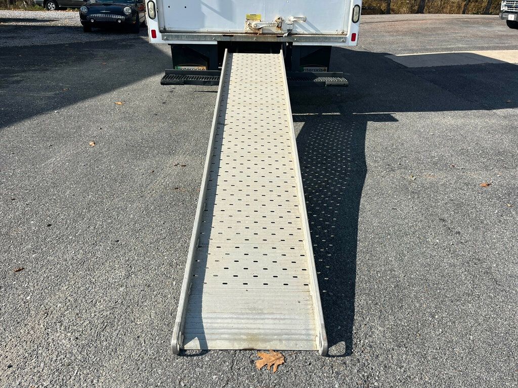 2015 Ford Econoline Commercial Cutaway E350 Unicel Fiberglass Cube Box Van  - 22939331 - 27