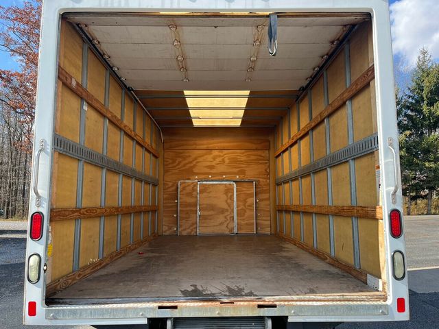 2015 Ford Econoline Commercial Cutaway E350 Unicel Fiberglass Cube Box Van  - 22939331 - 28