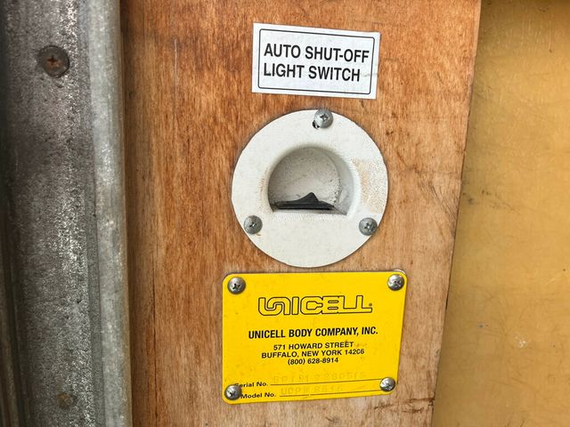 2015 Ford Econoline Commercial Cutaway E350 Unicel Fiberglass Cube Box Van  - 22939331 - 30