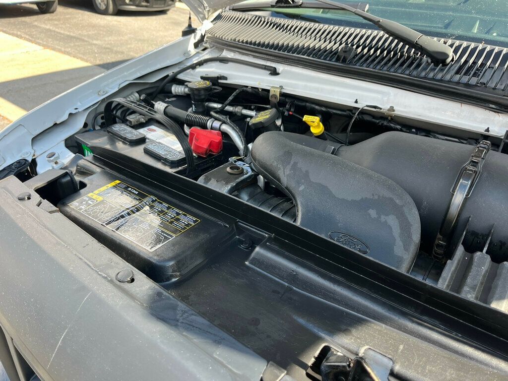 2015 Ford Econoline Commercial Cutaway E350 Unicel Fiberglass Cube Box Van  - 22939331 - 38