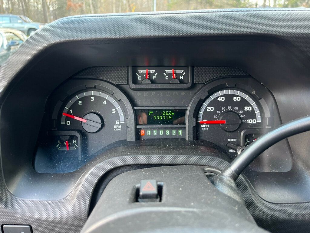 2015 Ford Econoline Commercial Cutaway E350 Unicel Fiberglass Cube Box Van  - 22939331 - 42