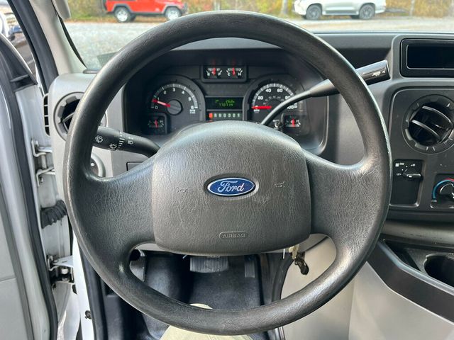 2015 Ford Econoline Commercial Cutaway E350 Unicel Fiberglass Cube Box Van  - 22939331 - 45