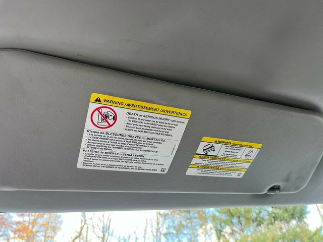 2015 Ford Econoline Commercial Cutaway E350 Unicel Fiberglass Cube Box Van  - 22939331 - 46