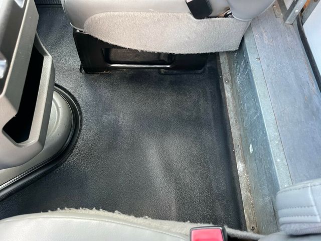 2015 Ford Econoline Commercial Cutaway E350 Unicell Fiberglass Cube Box Van  - 22939331 - 49