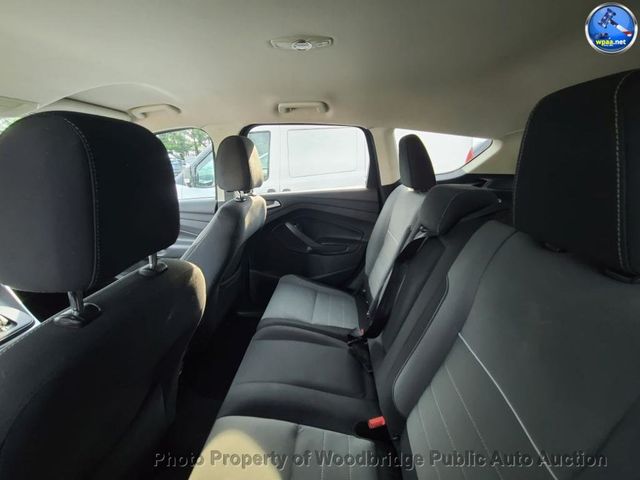 2015 Ford Escape 4WD 4dr SE - 23073206 - 9