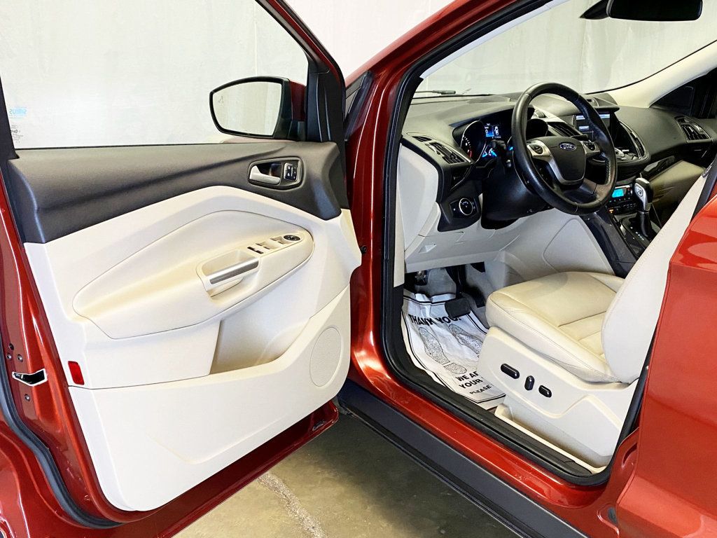 2015 Ford Escape 4WD 4dr Titanium - 22947598 - 19