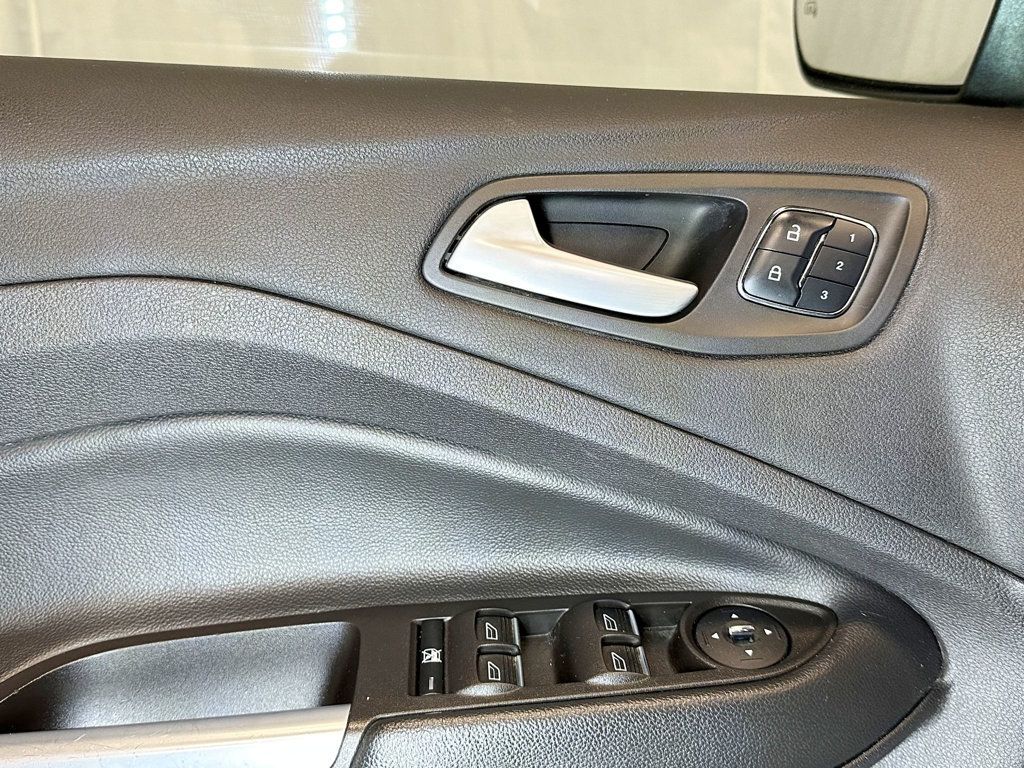 2015 Ford Escape 4WD 4dr Titanium - 23060226 - 18