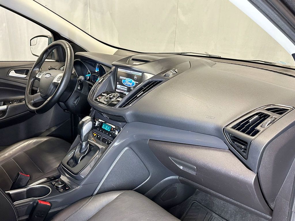 2015 Ford Escape 4WD 4dr Titanium - 23060226 - 24