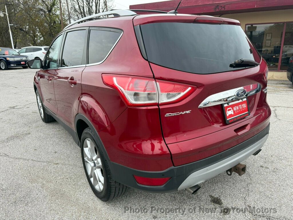 2015 Ford Escape Titanium photo 2