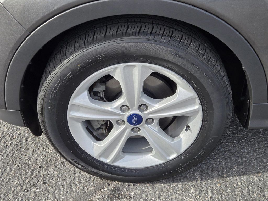 2015 Ford Escape FWD 4dr SE - 22940489 - 5