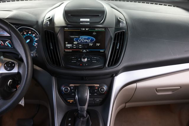 2015 Ford Escape FWD 4dr SE - 22995878 - 39