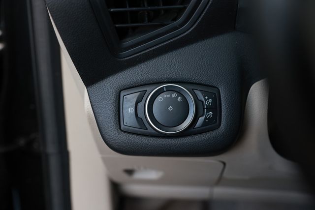 2015 Ford Escape FWD 4dr SE - 22995878 - 47