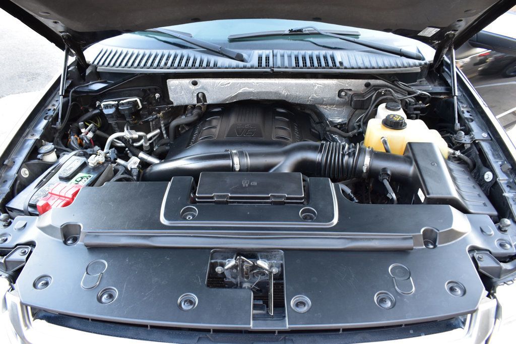 2015 Ford Expedition 4WD 4dr Platinum - 22953202 - 11