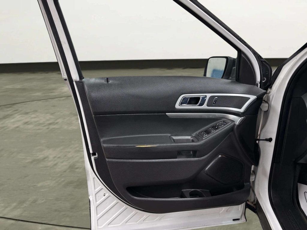 2015 Ford Explorer 4WD 4dr XLT - 23018967 - 12