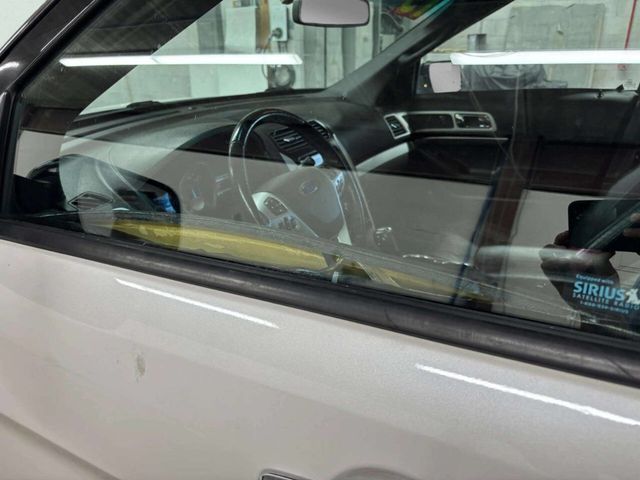 2015 Ford Explorer 4WD 4dr XLT - 23018967 - 18