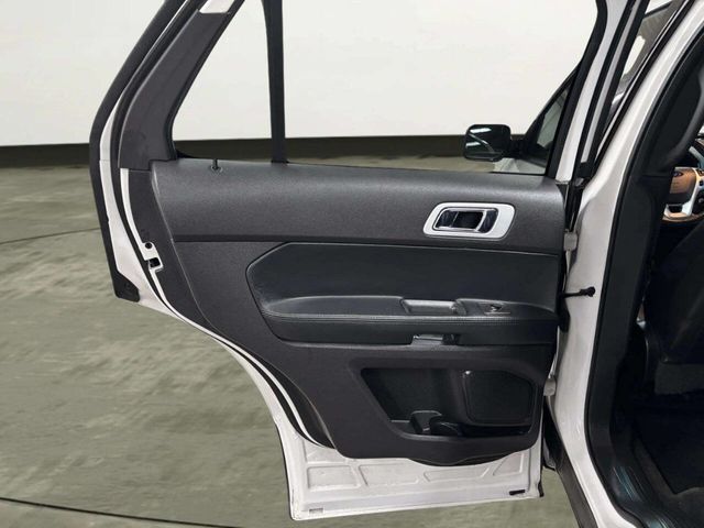 2015 Ford Explorer 4WD 4dr XLT - 23018967 - 19