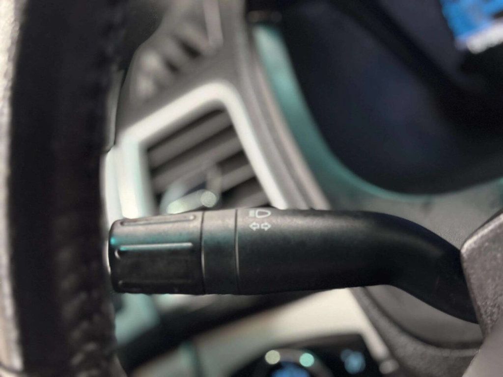 2015 Ford Explorer 4WD 4dr XLT - 23018967 - 39