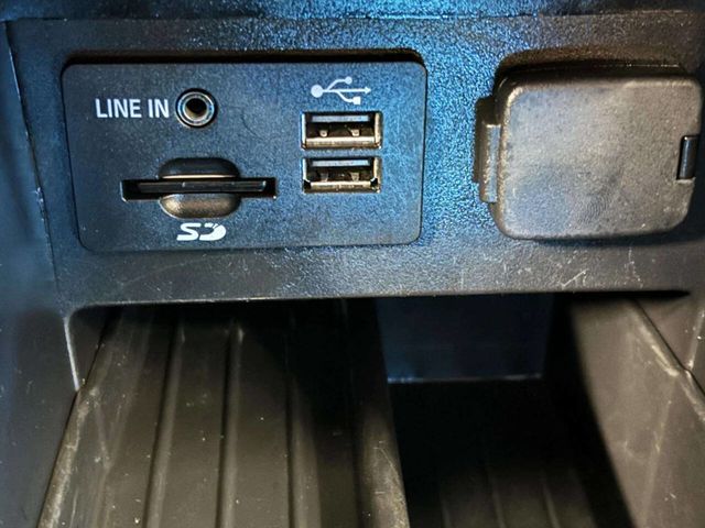 2015 Ford Explorer 4WD 4dr XLT - 23018967 - 43