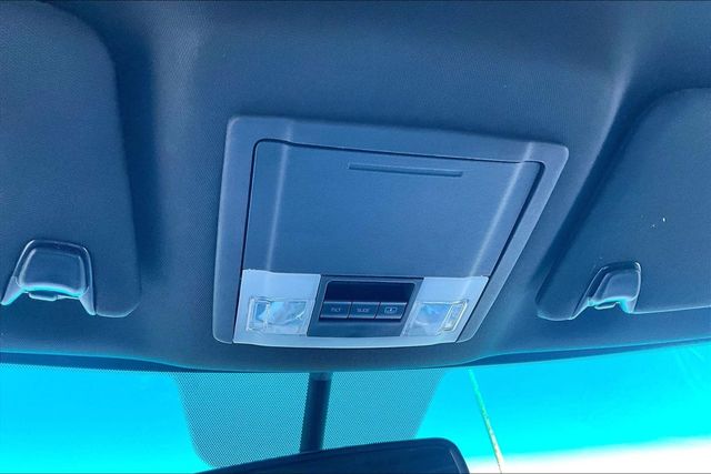 2015 Ford Explorer 4WD 4dr XLT - 23013639 - 24