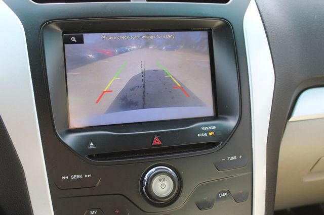 2015 Ford Explorer FWD 4dr XLT - 22969313 - 13