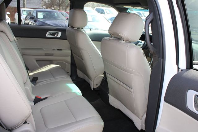 2015 Ford Explorer FWD 4dr XLT - 22969313 - 18