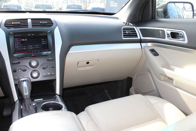 2015 Ford Explorer FWD 4dr XLT - 22969313 - 29