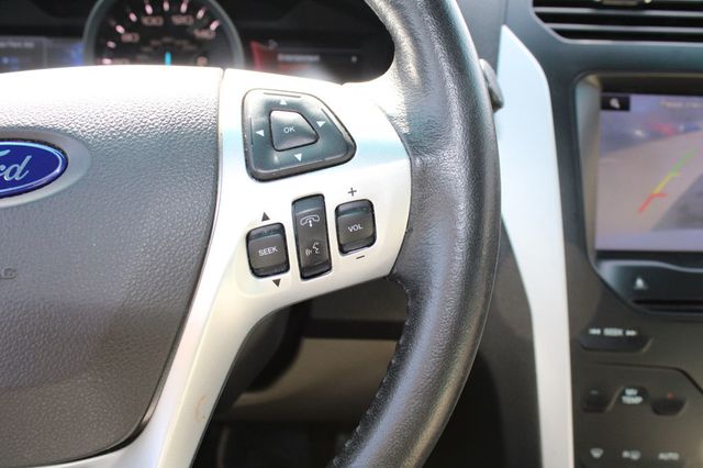 2015 Ford Explorer FWD 4dr XLT - 22969313 - 32