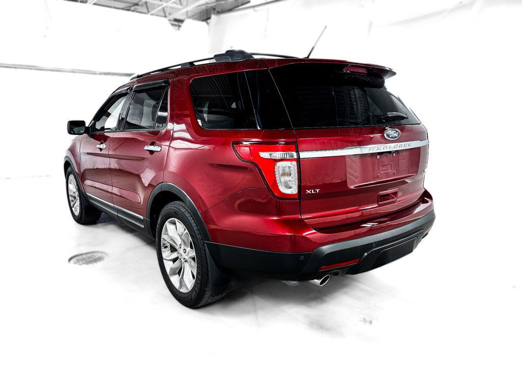 2015 Ford Explorer XLT 4WD - 22924776 - 3