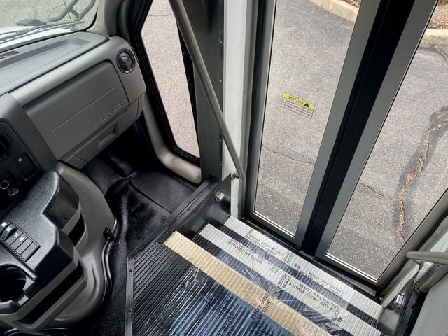 2015 Ford E-350 Non-CDL Wheelchair Shuttle Bus For Sale For Adults Church Seniors Medical & NEMT Transport - 22284079 - 24