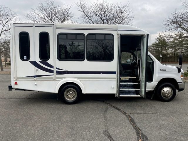 2015 Ford E-350 Non-CDL Wheelchair Shuttle Bus For Sale For Adults Church Seniors Medical & NEMT Transport - 22284079 - 2