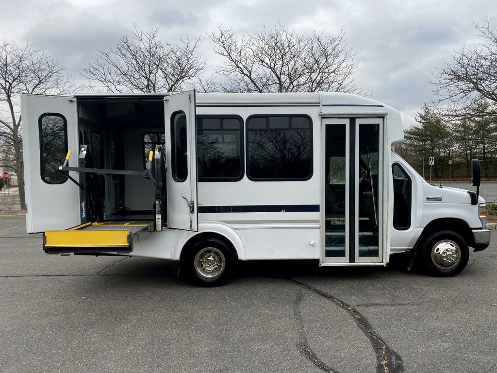 2015 Ford E-350 Non-CDL Wheelchair Shuttle Bus For Sale For Adults Church Seniors Medical & NEMT Transport - 22284079 - 4
