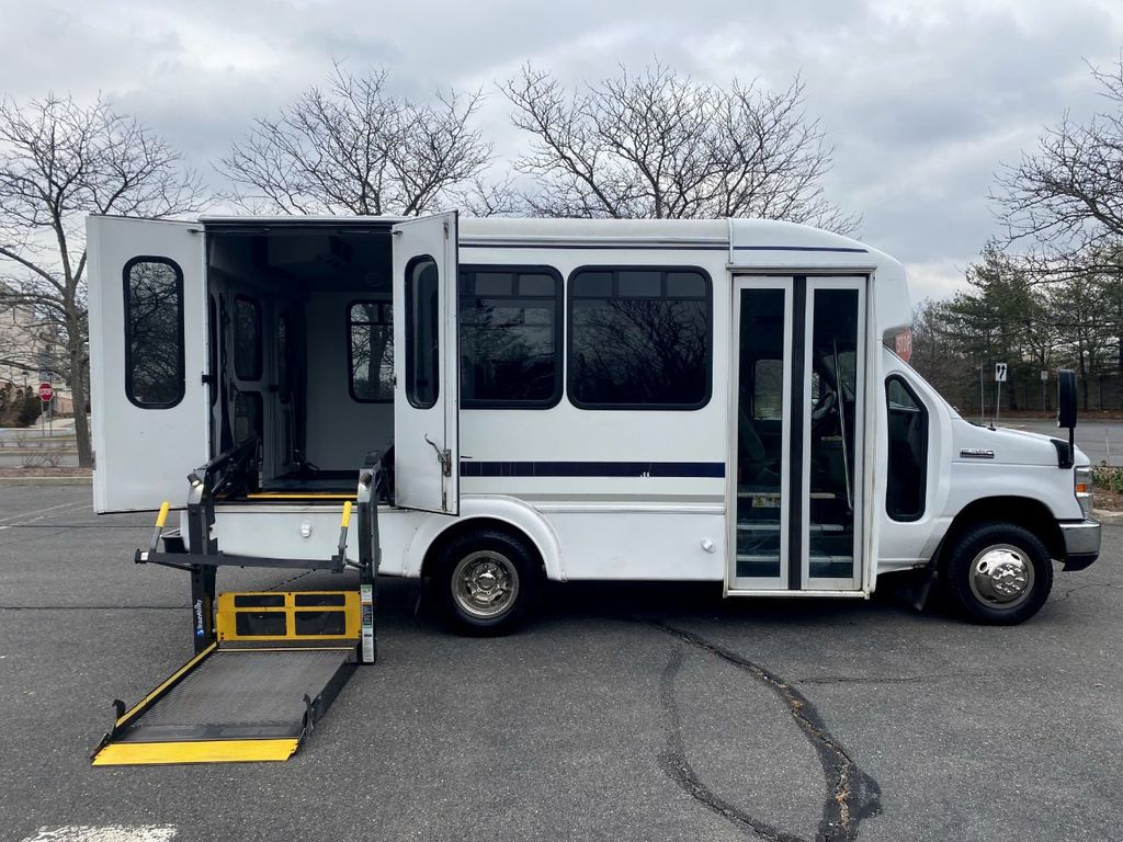 2015 Ford E-350 Non-CDL Wheelchair Shuttle Bus For Sale For Adults Church Seniors Medical & NEMT Transport - 22284079 - 7