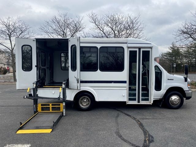 2015 Ford E-350 Non-CDL Wheelchair Shuttle Bus For Sale For Adults Church Seniors Medical & NEMT Transport - 22284079 - 7