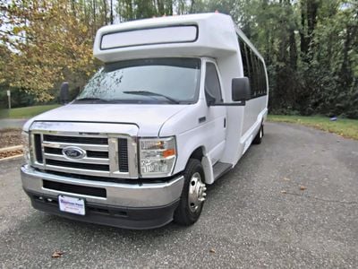 2015 Ford E-450 Krystal KK28